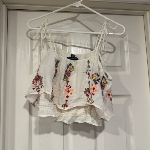 Sold-American Eagle off the shoulder tie Floral Embroidered Off-Shoulder Top - Picture 4 of 5